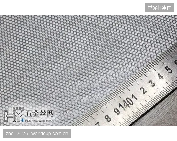 通过RT60算法优化,新型微穿孔共聚物吸音板在关键的500-2000Hz频段吸声系数(NRC)稳定达到0.85以上 通过RT60算法优化,新型微穿孔共聚物吸音板在关键的500-2000Hz频段吸声系数(NRC)稳定达到0.85以上